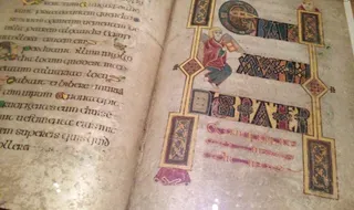 El libro de Kells y el Trinity College